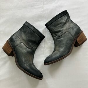 Donald Pliner Darua Grey Leather Ankle Boots 7.5